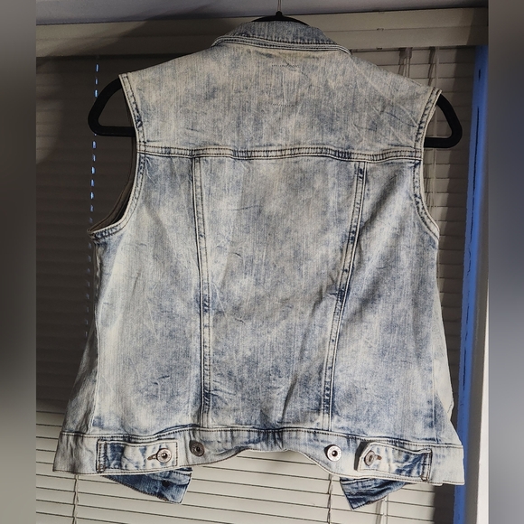 Mavi S/M Distressed Jean Jacket - Picture 6 of 6